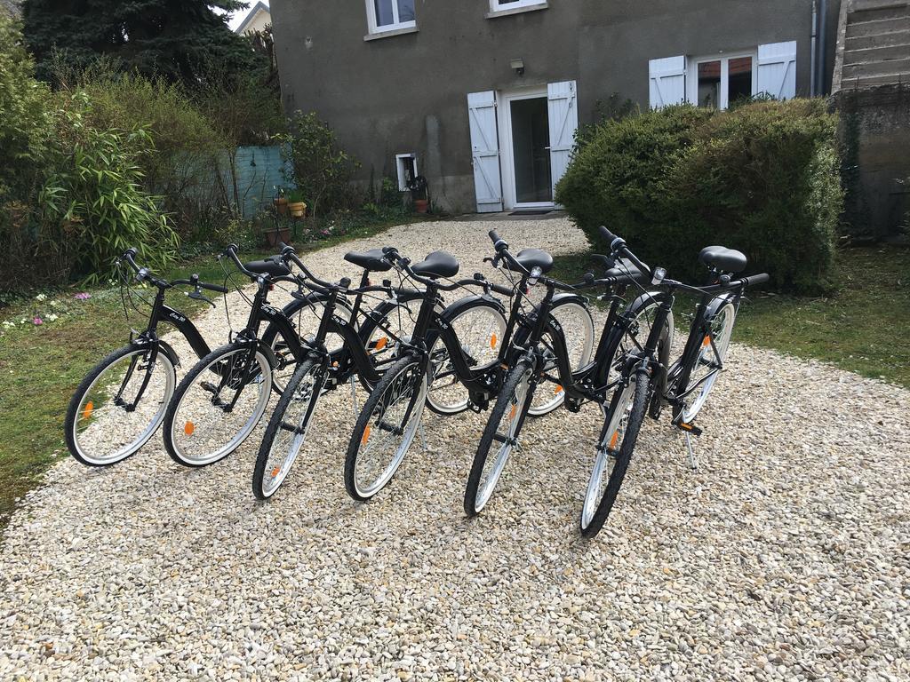 Chez Jeannette Villa Saint-Satur Eksteriør billede